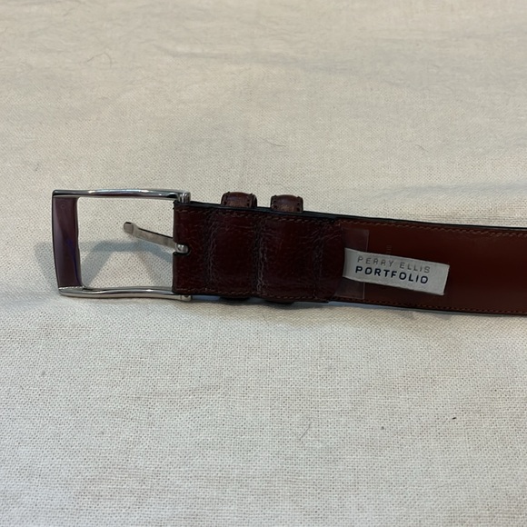 Perry Ellis Belt - Picture 4 of 12